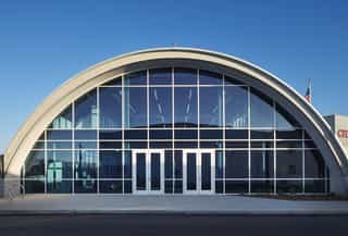 Coatinc US expert team working on steel beams